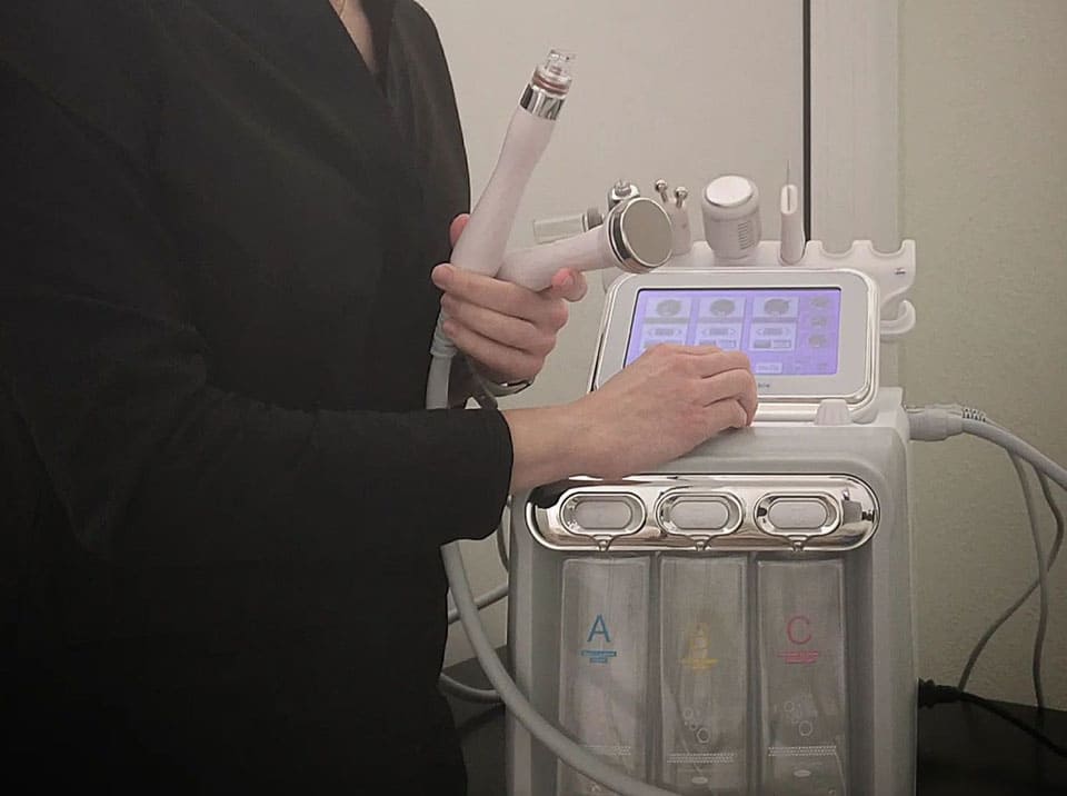 Hydrafacial en Jennifer Serrano, Centro de Estética en Gijón Hydrafacial en Jennifer Serrano, Centro de Estética en Gijón